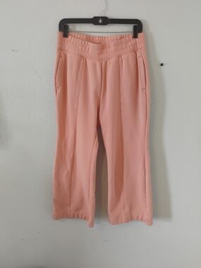 Fabletics Peach Cropped Wide-Leg Active Pants